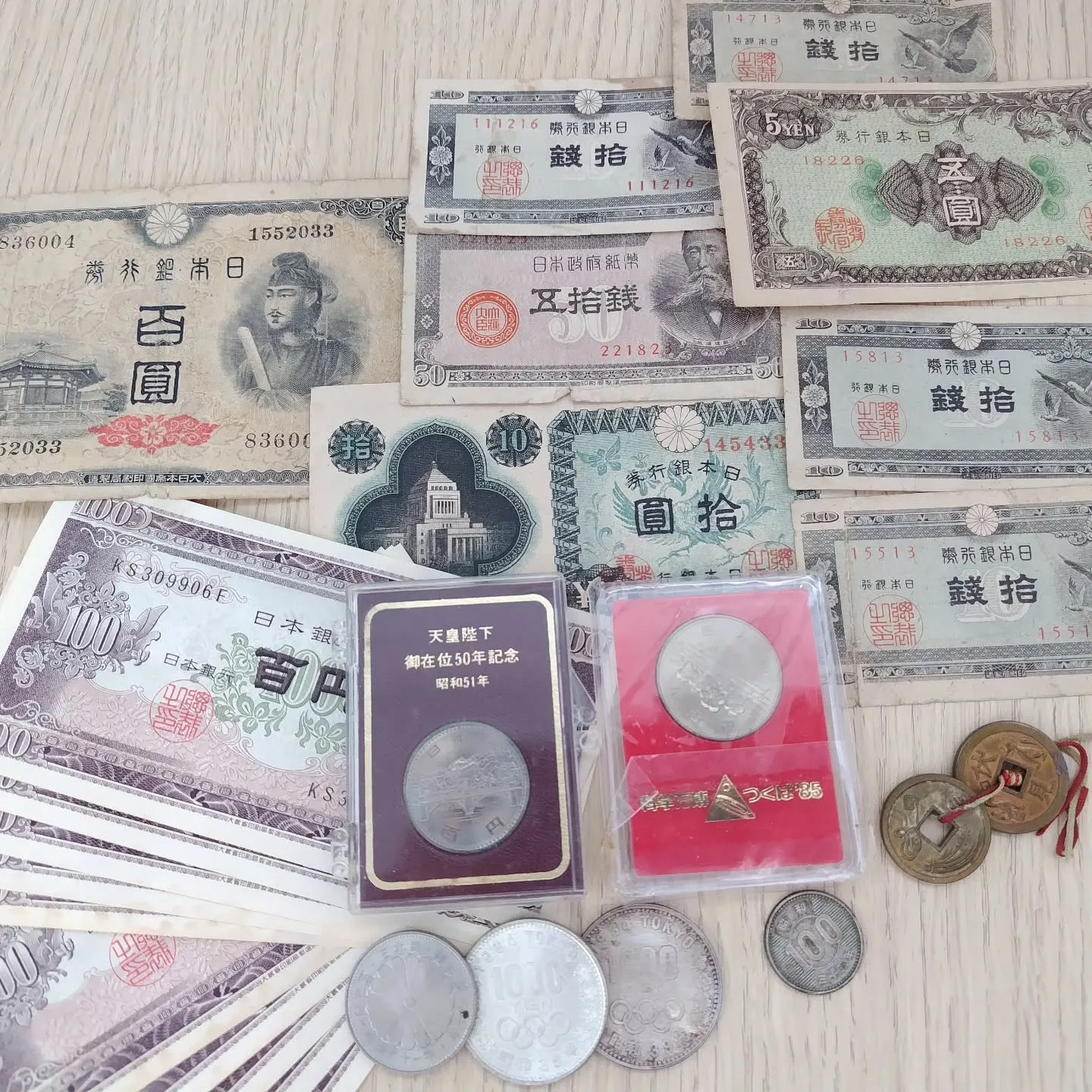👛✨古銭の宝探し、始めませんか？古代のコインから最新のコレク...
