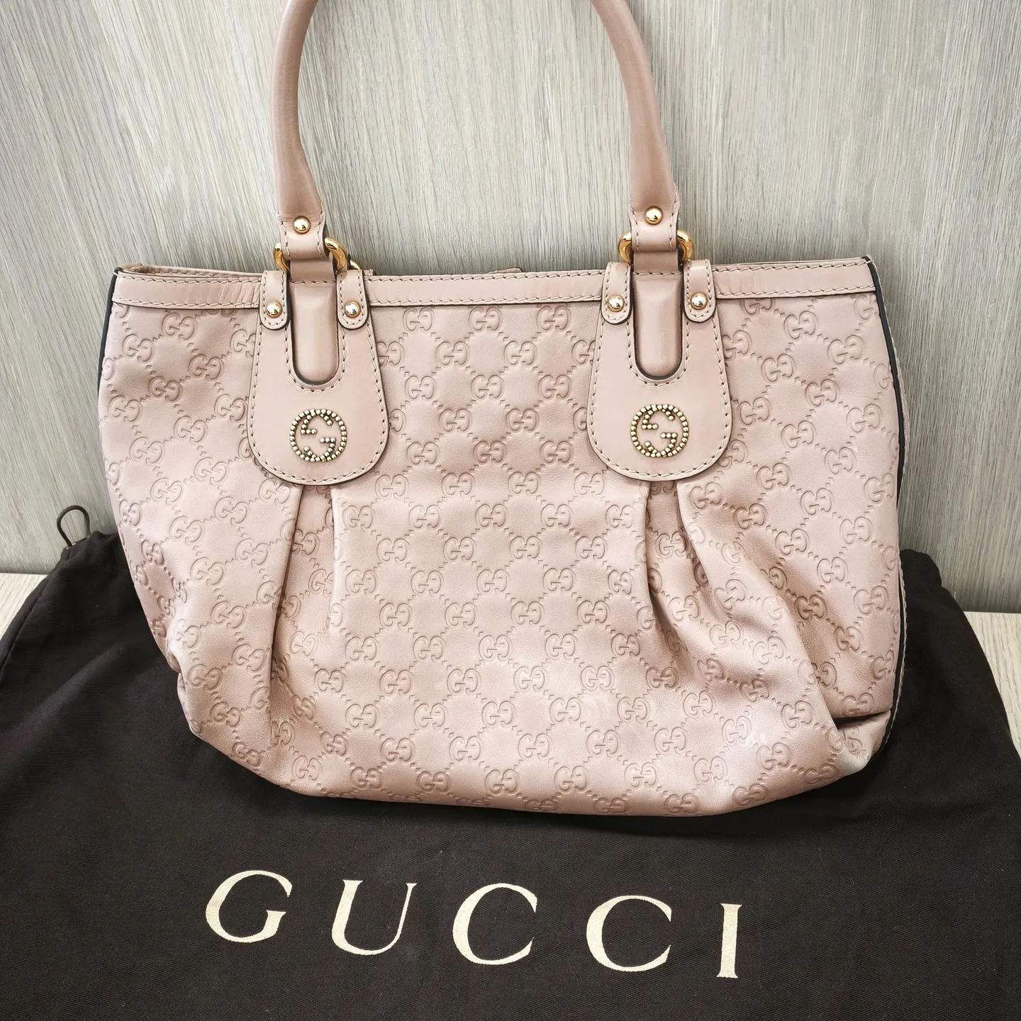 グッチの素敵なハンドバッグをお買取りさせていただきました！✨...