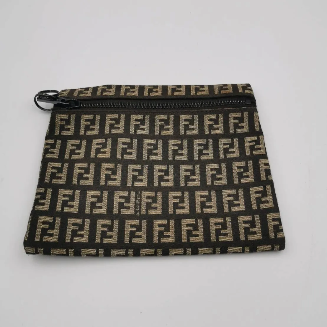 こんにちわ🌟！今日は素敵なフェンディのポーチをお買取りしまし...