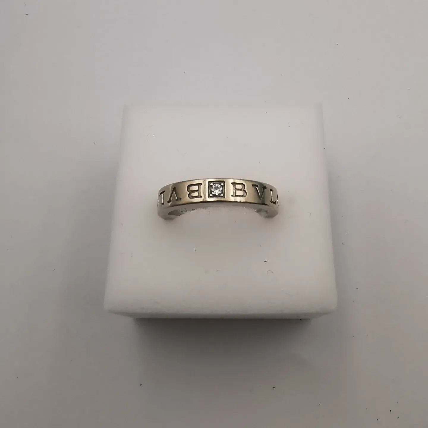 こんにちは🌟皆さん!今日は素敵な指輪を査定させていただき、心...