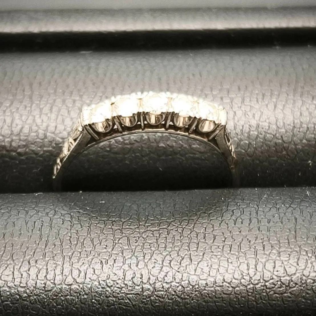 今日は特別な時間を過ごしました💍大切なお母様の形見の指輪をご...