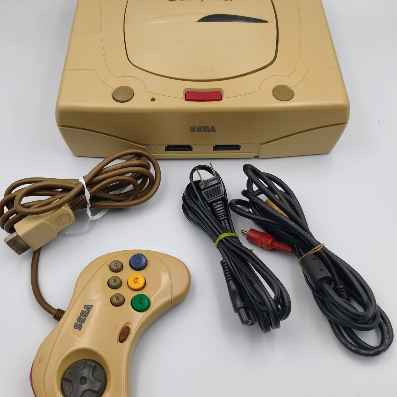 懐かしのセガサターン、ずっと眠っていたレトロゲーム機が復活し...